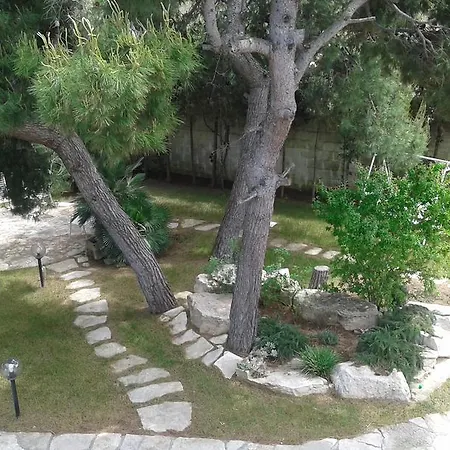 Villa Memia Lendinuso